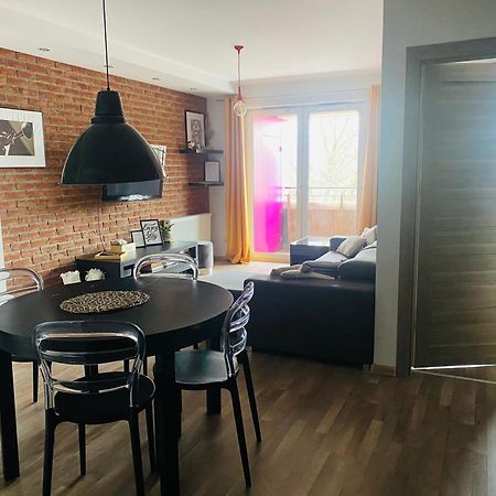 Dyrekcyjna Apartment Wrocław Exteriör bild