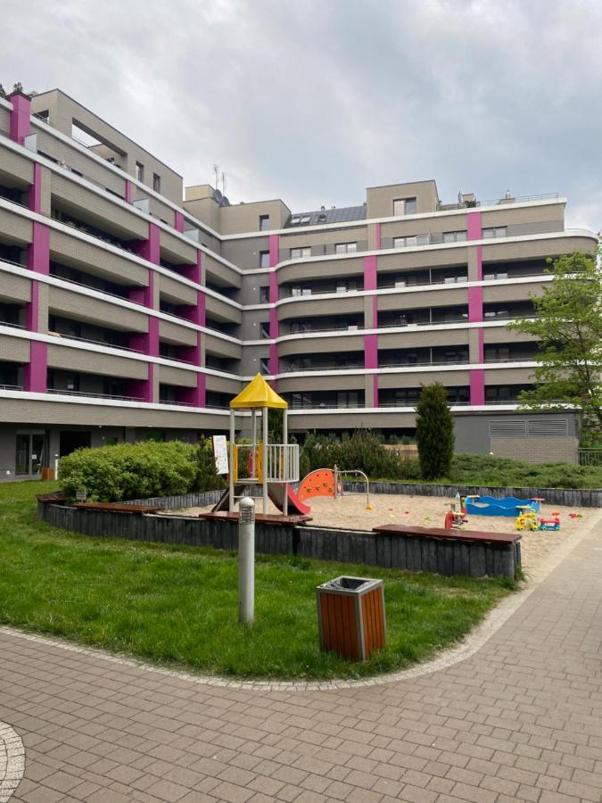 Dyrekcyjna Apartment Wrocław Exteriör bild