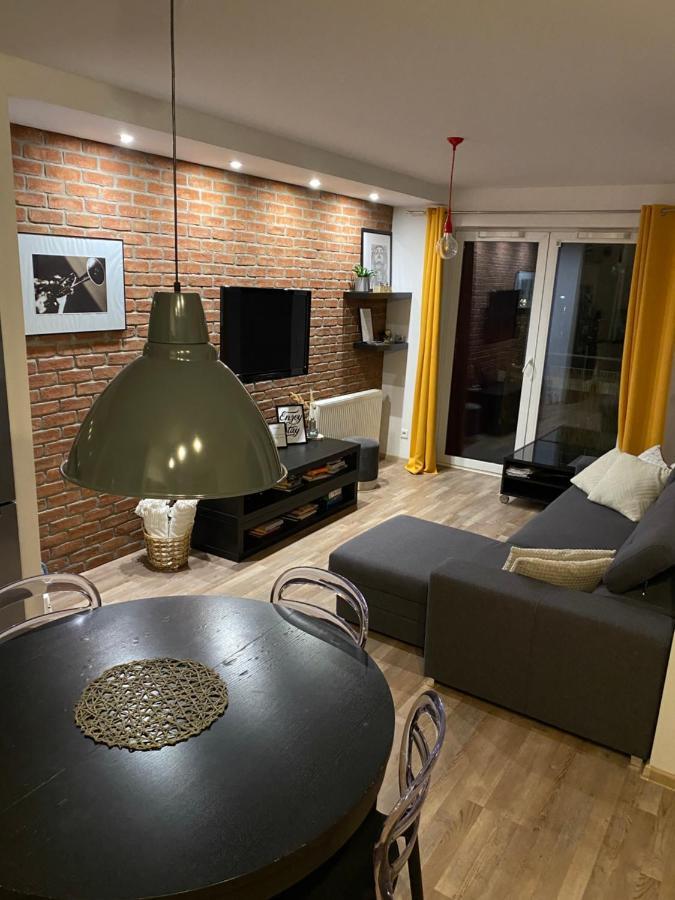 Dyrekcyjna Apartment Wrocław Exteriör bild